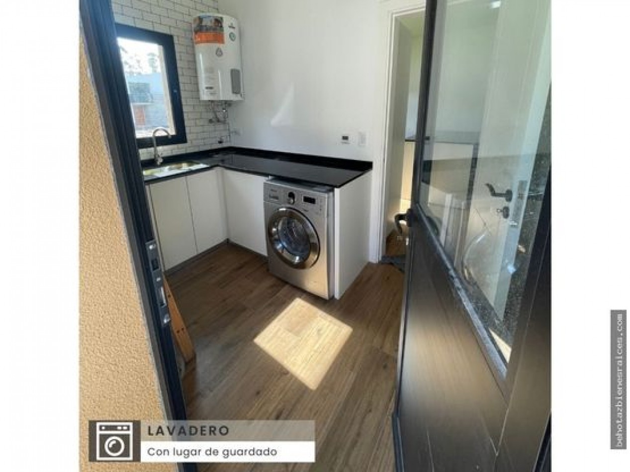()CASA EN BARRANCAS DE SAN BENITO, BARRIO PRIVADO. CASA EN VENTA. 3 AMBIENTES. CHAPADMALAL
