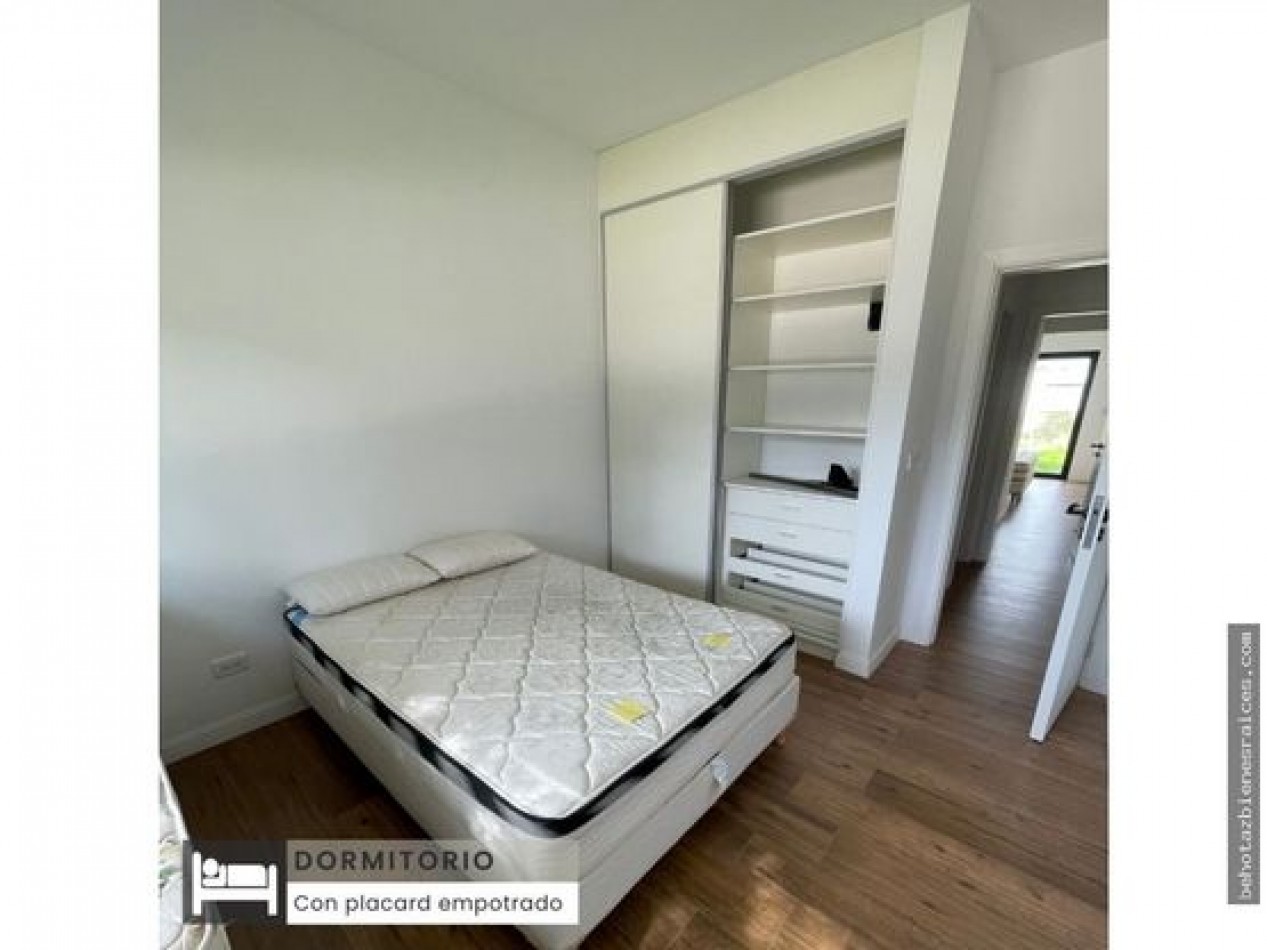 ()CASA EN BARRANCAS DE SAN BENITO, BARRIO PRIVADO. CASA EN VENTA. 3 AMBIENTES. CHAPADMALAL