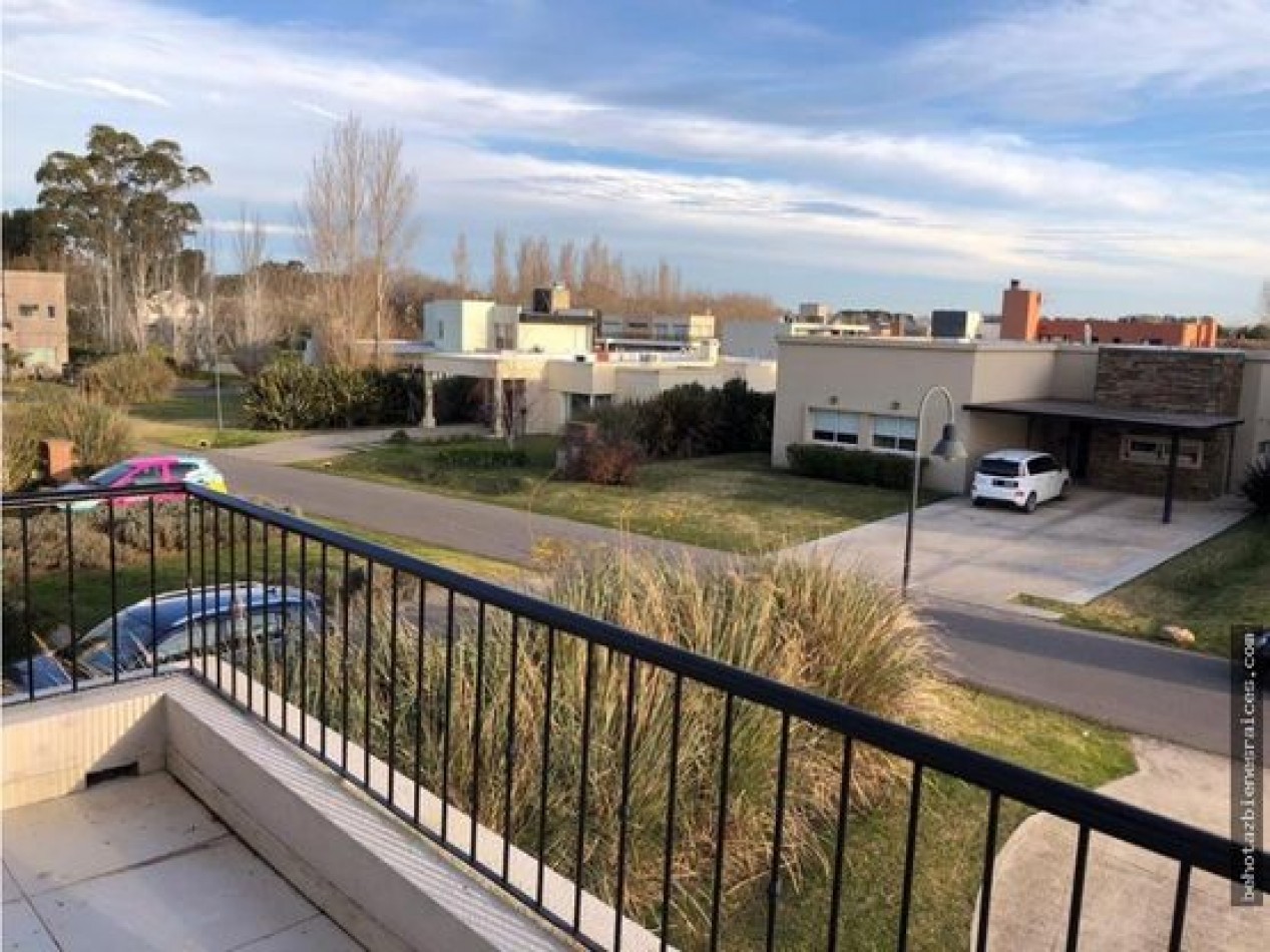 ()CASA 4 AMBIENTES CON PISCINA EN RUMENCO.MAR DEL PLATA.O