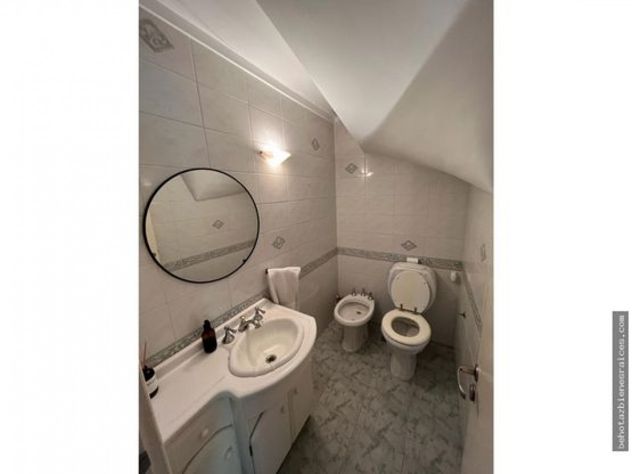 ()CASA 5 AMBIENTES CON PISCINA A METROS DEL MAR. MAR DEL PLATA