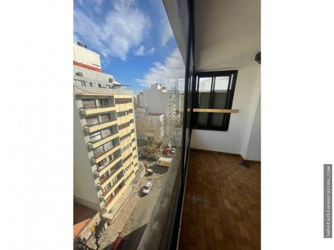 ()PISO 4 AMB C/COCHERA EN PLAZA MITRE. MAR DEL PLATA.