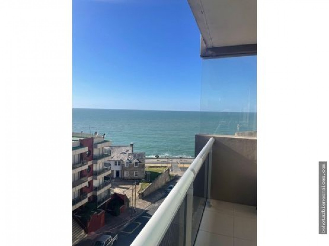 ()SEMIPISO FRENTE AL MAR | ZONA PLAYA CHICA