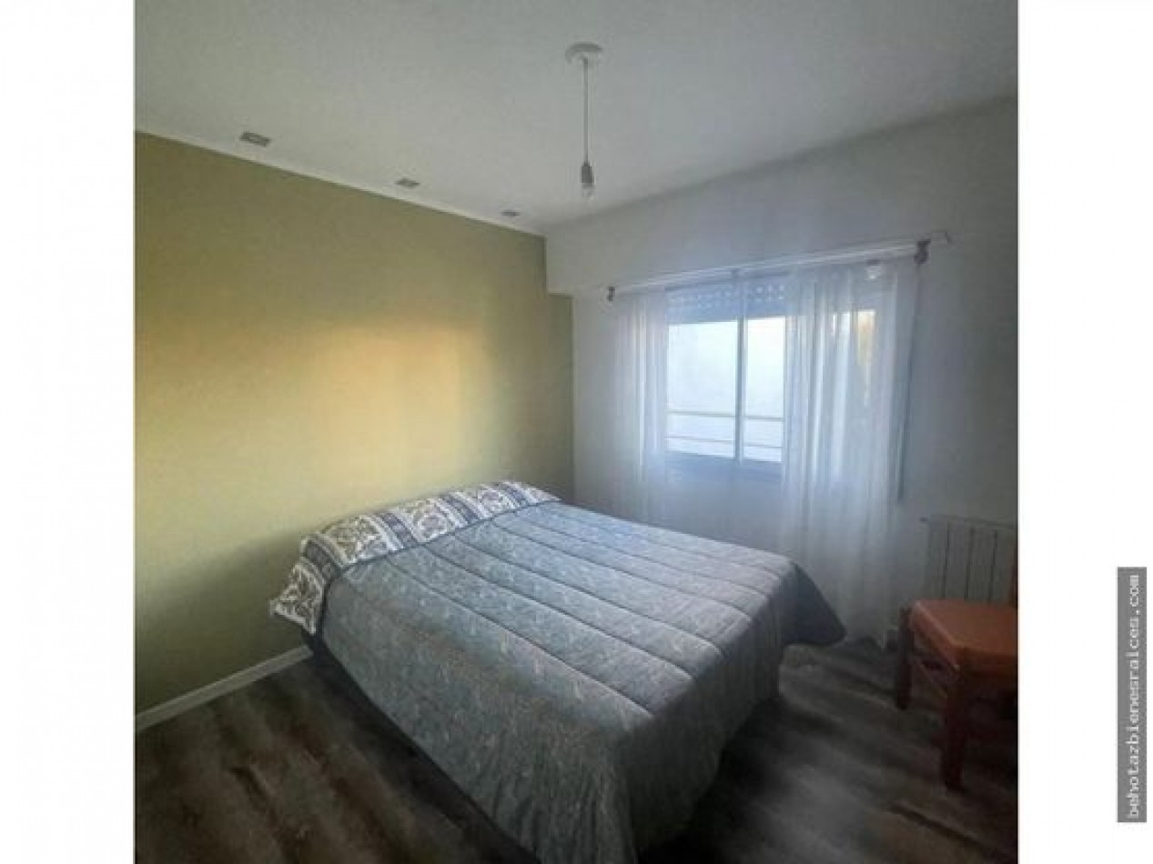 ()DUPLEX DE 4 AMB C/COCHERA Y PARQUE.