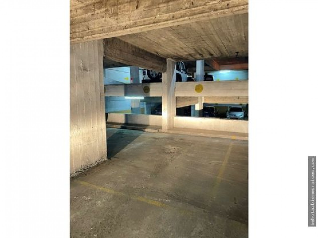 COCHERA CUBIERTA EN VENTA | ZONA CENTRO