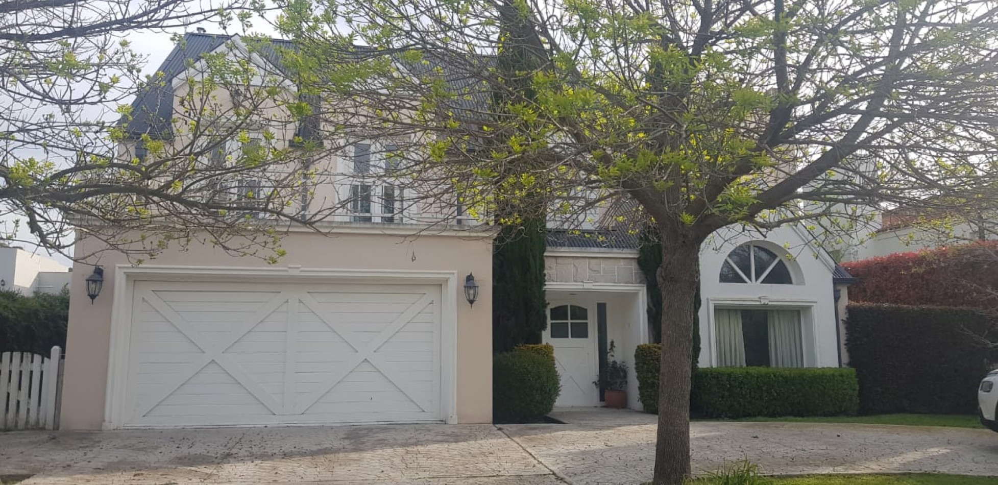 ()CASA EN RUMENCO 4 AMBIENTES CON PISCINA. MAR DEL PLATA