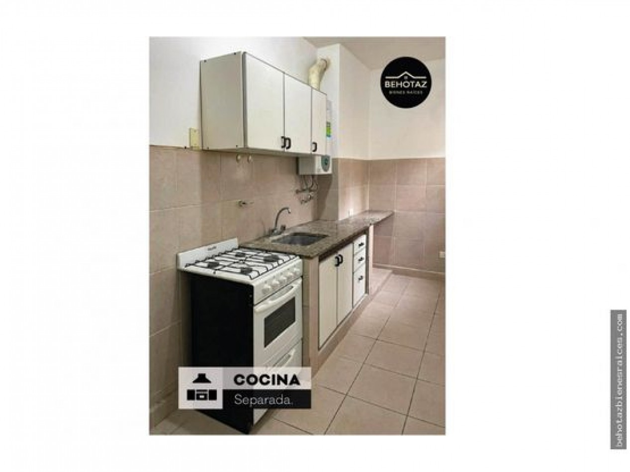 ()Departamento de 1 AMB 1/2. ZONA PLAZA MITRE. MAR DEL PLATA