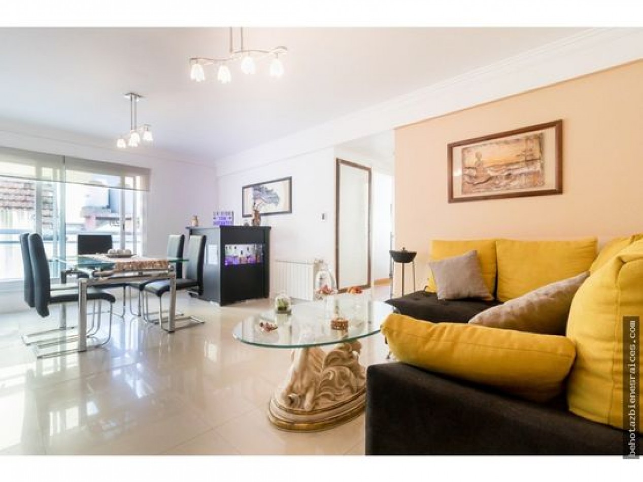 ()DEPARTAMENTO DE TRES AMBIENTES CON COCHERA DOBLE. ZONA ALDREY. MAR DEL PLATA.