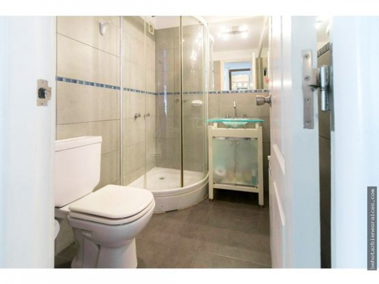 ()DEPARTAMENTO DE TRES AMBIENTES CON COCHERA DOBLE. ZONA ALDREY. MAR DEL PLATA.