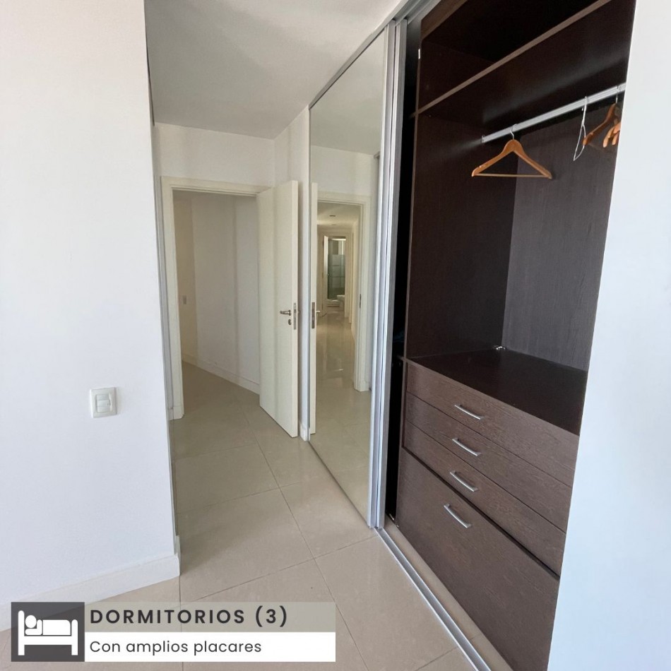 ()DEPARTAMENTO DE CUATRO AMBIENTES CON TERRAZA PROPIA FRENTE AL MAR. MAR DEL PLATA.