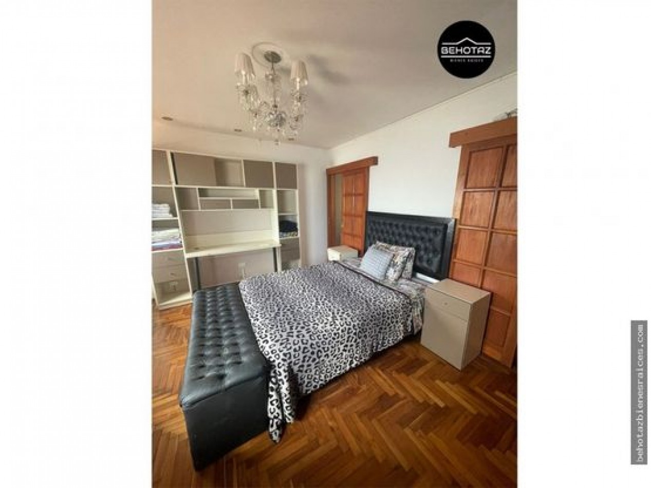 ()DEPARTAMENTO EN DUPLEX CON VISTA UNICA AL MAR. MAR DEL PLATA