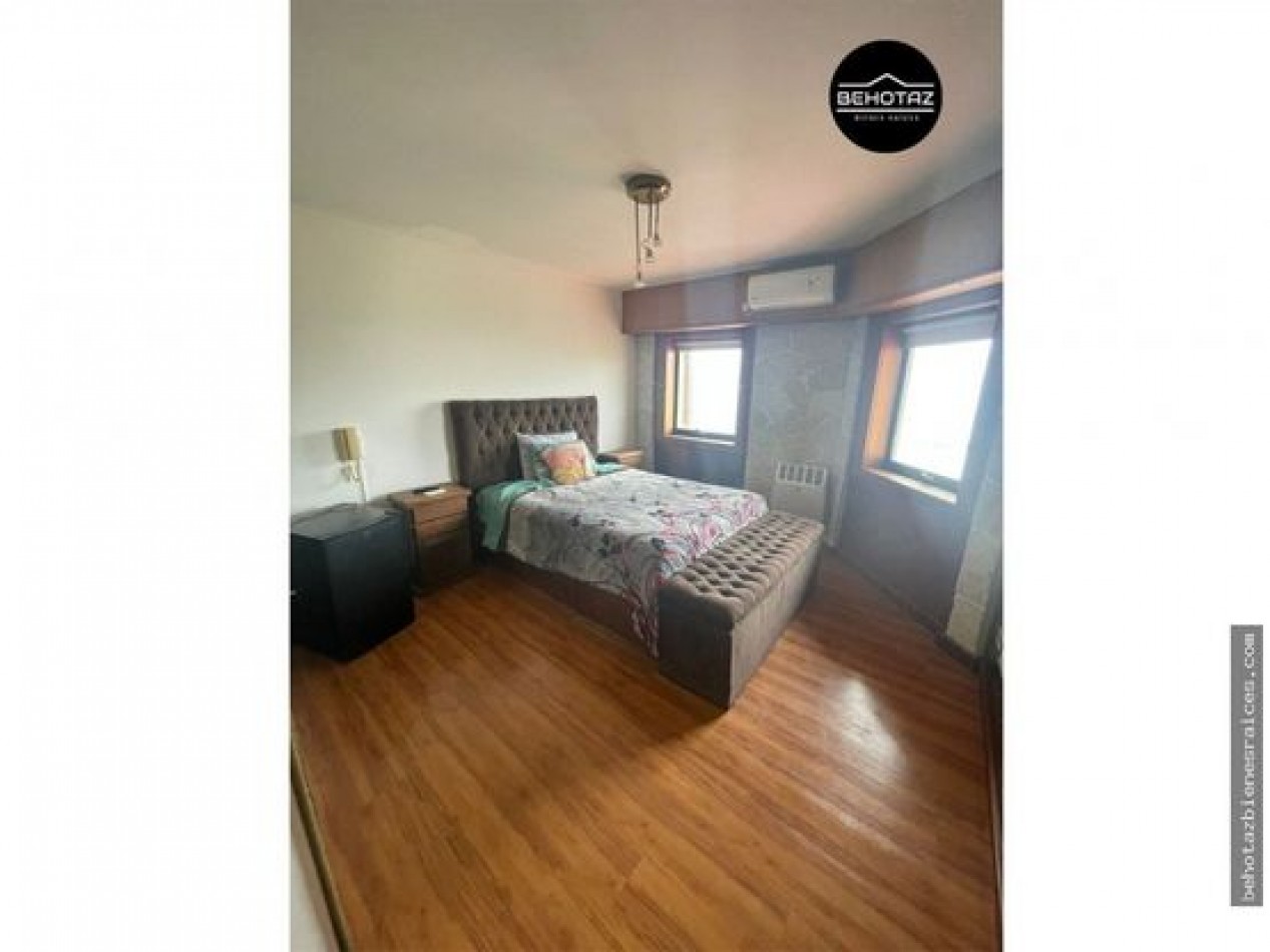 ()DEPARTAMENTO EN DUPLEX CON VISTA UNICA AL MAR. MAR DEL PLATA
