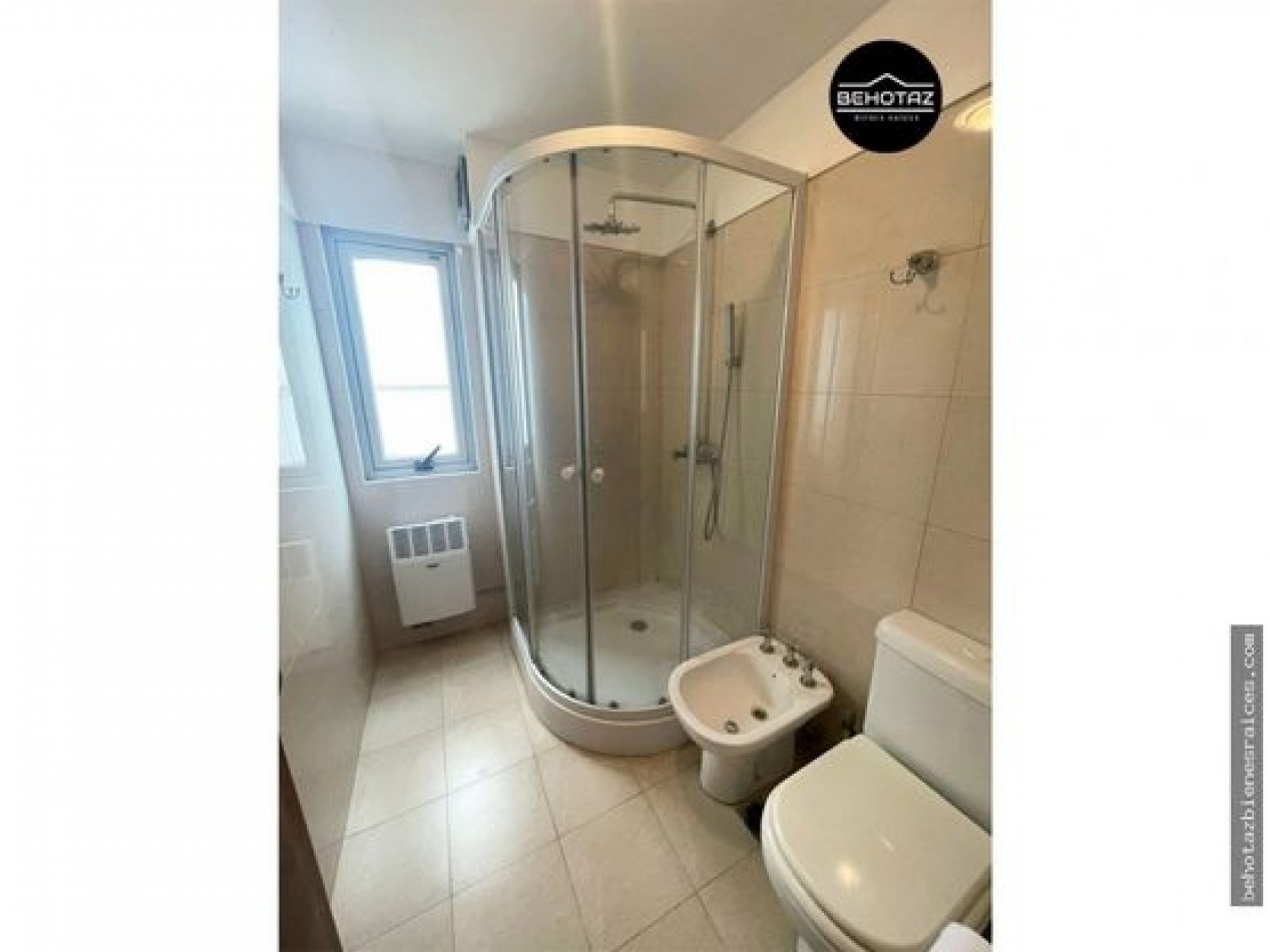 ()DEPARTAMENTO EN DUPLEX CON VISTA UNICA AL MAR. MAR DEL PLATA