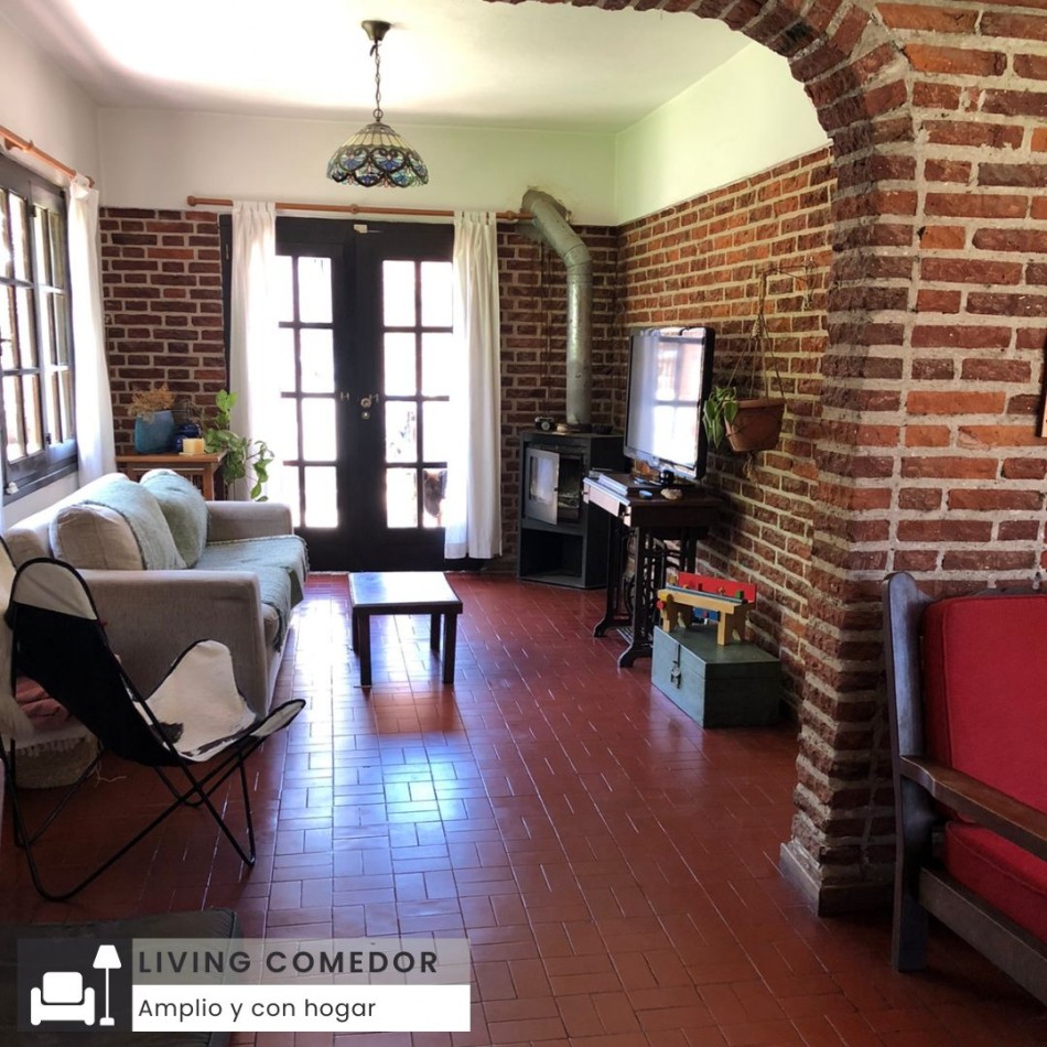 CASA EN VENTA 4 AMBIENTES, CON PILETA EN LOS TILOS, MAR DEL PLATA.