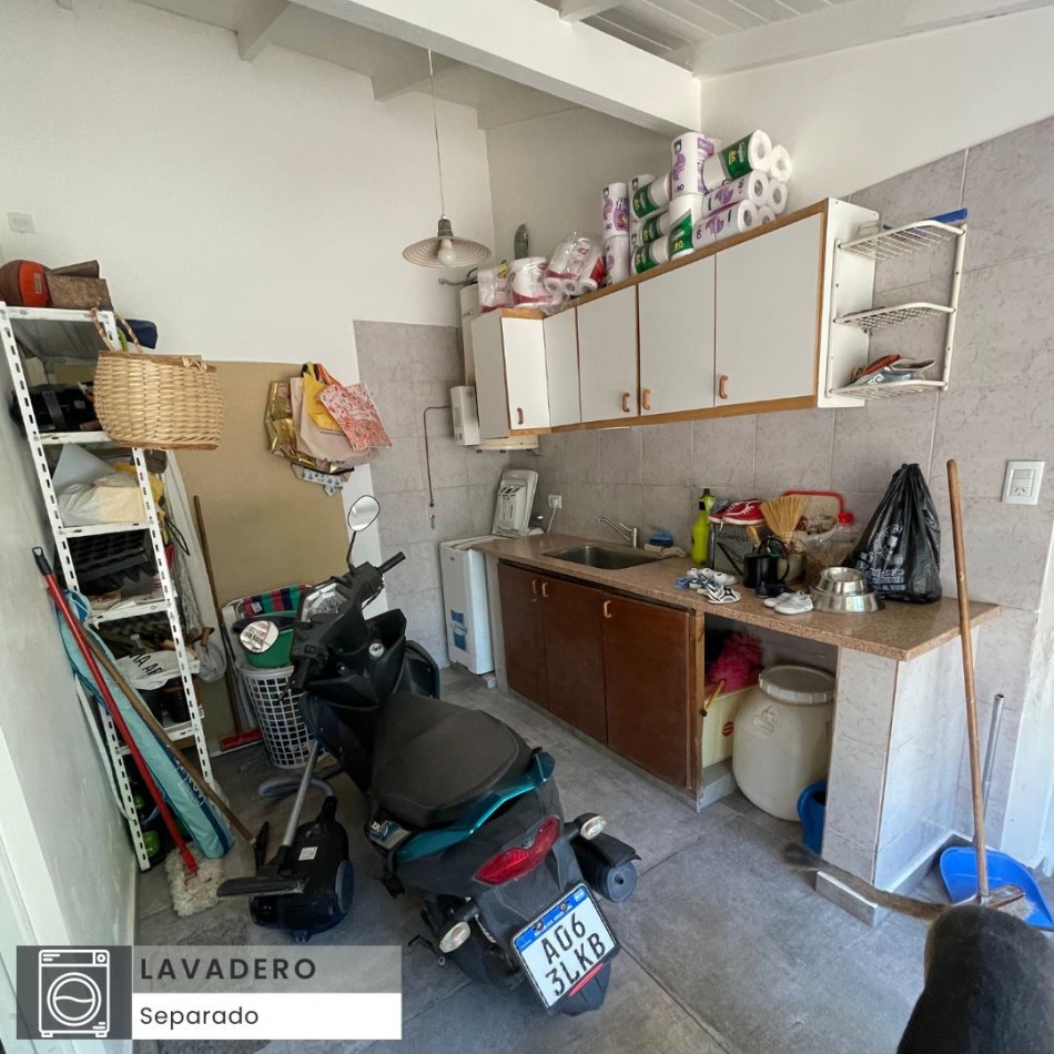 CASA EN VENTA 4 AMBIENTES, CON PILETA EN LOS TILOS, MAR DEL PLATA.