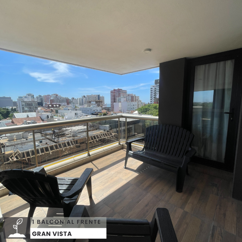 ()IMPORTANTE SEMIPISO CON TERRAZA PROPIA CON HIDROMASAJE Y COCHERA DOBLE. MAR DEL PLATA.