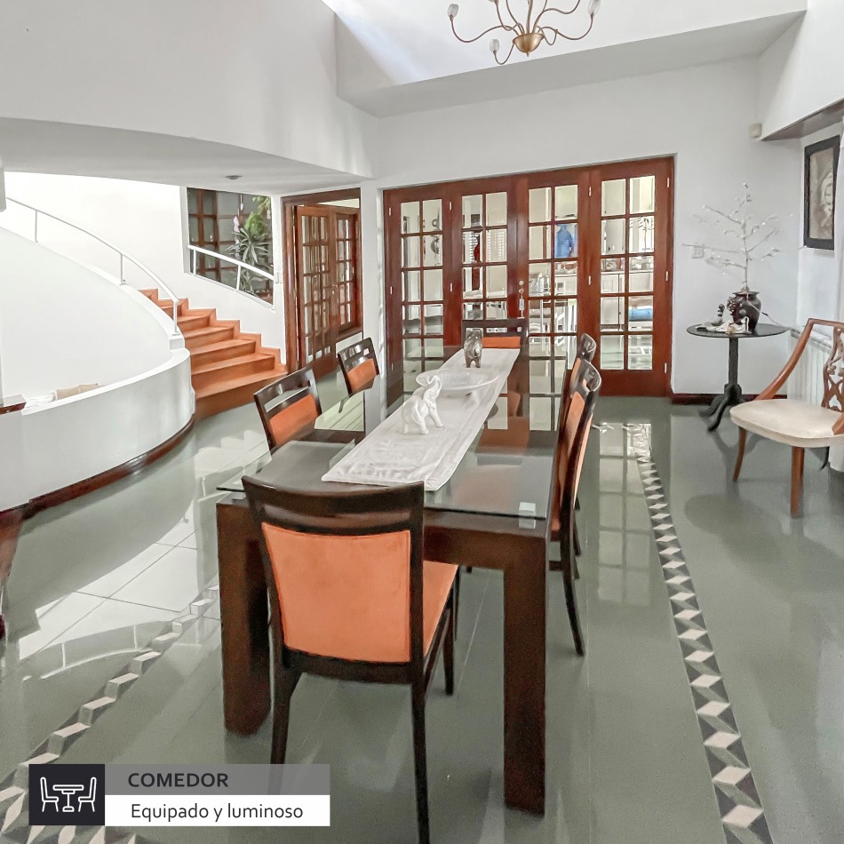 CHALET CINCO AMBIENTES CON PARQUE. SU ESTADO ES INMEJORABLE. MAR DEL PLATA