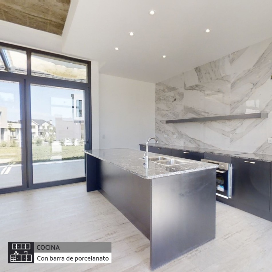 ()CASA DE DISENO A ESTRENAR CON PISCINA. EN BARRIO PRIVADO RUMENCO JOVEN .