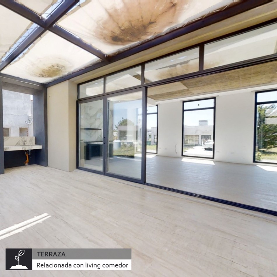 ()CASA DE DISENO A ESTRENAR CON PISCINA. EN BARRIO PRIVADO RUMENCO JOVEN .