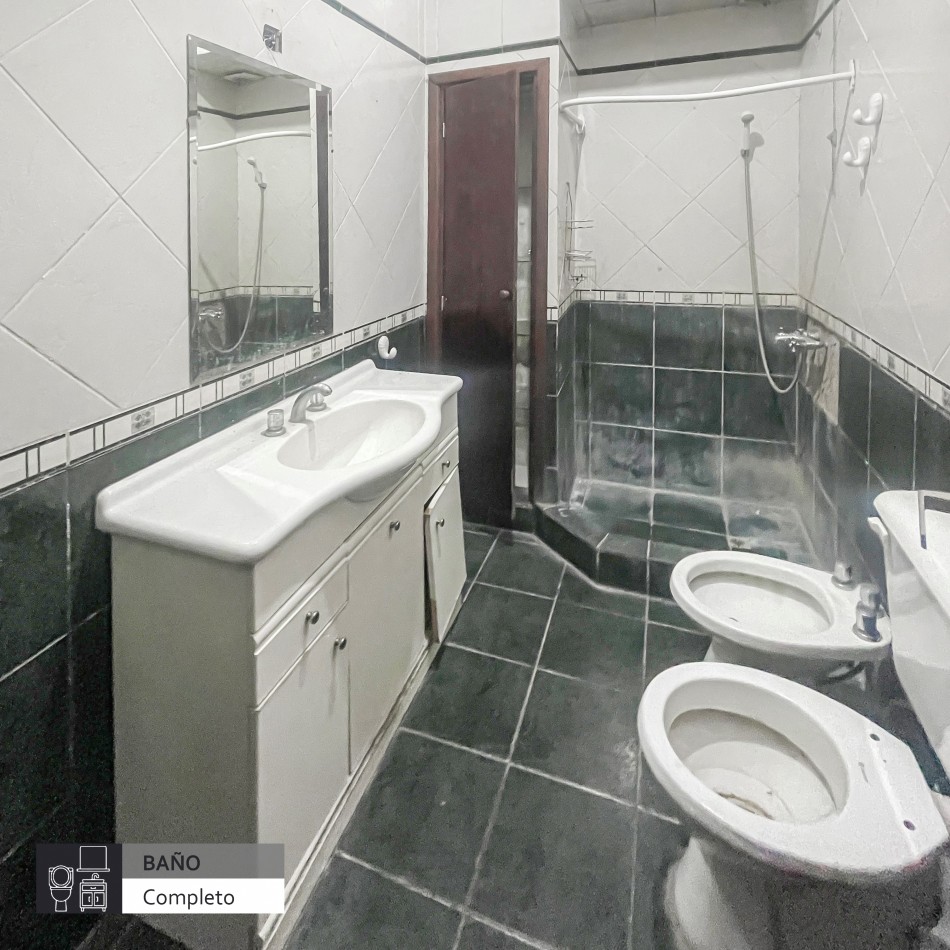()CASA SOBRE LOTE PROPIO EN BARRIO CHAUVIN. MAR DEL PLATA