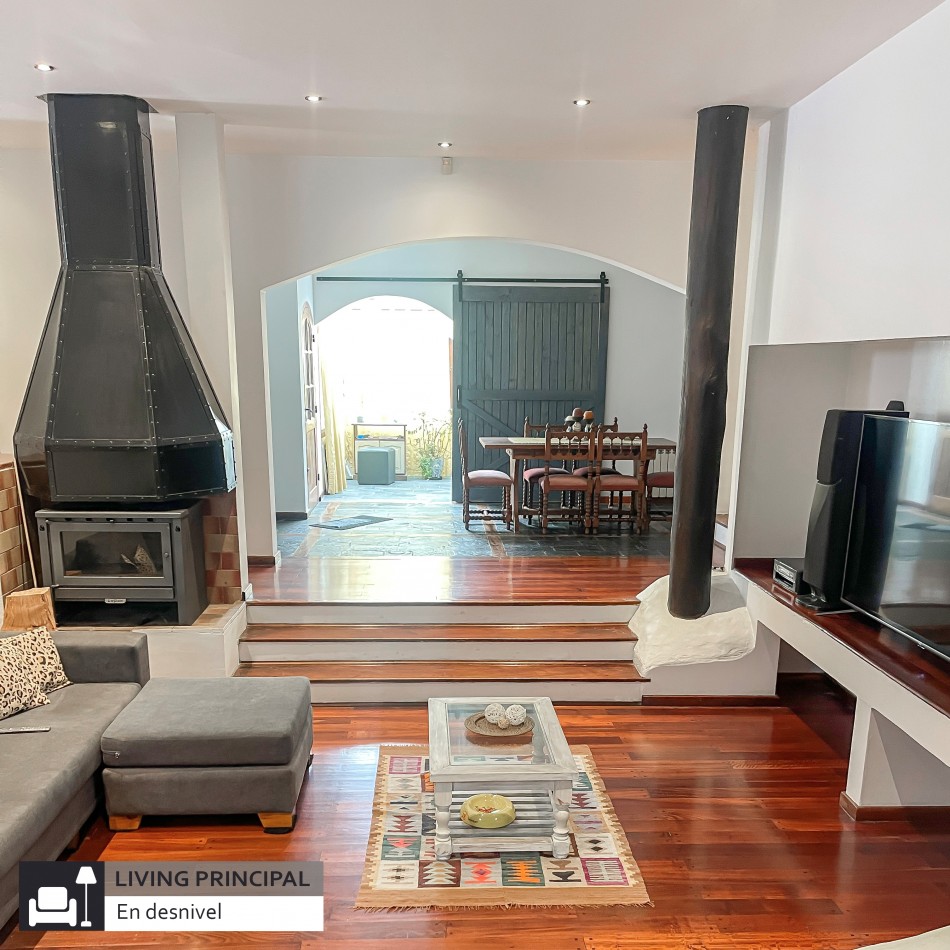 CHALET DE 6 AMBIENTES CON PISCINA EN VENTA EN PARQUE LURO, MAR DEL PLATA.