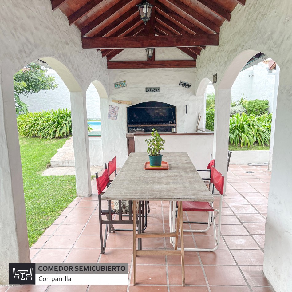 CHALET DE 6 AMBIENTES CON PISCINA EN VENTA EN PARQUE LURO, MAR DEL PLATA.