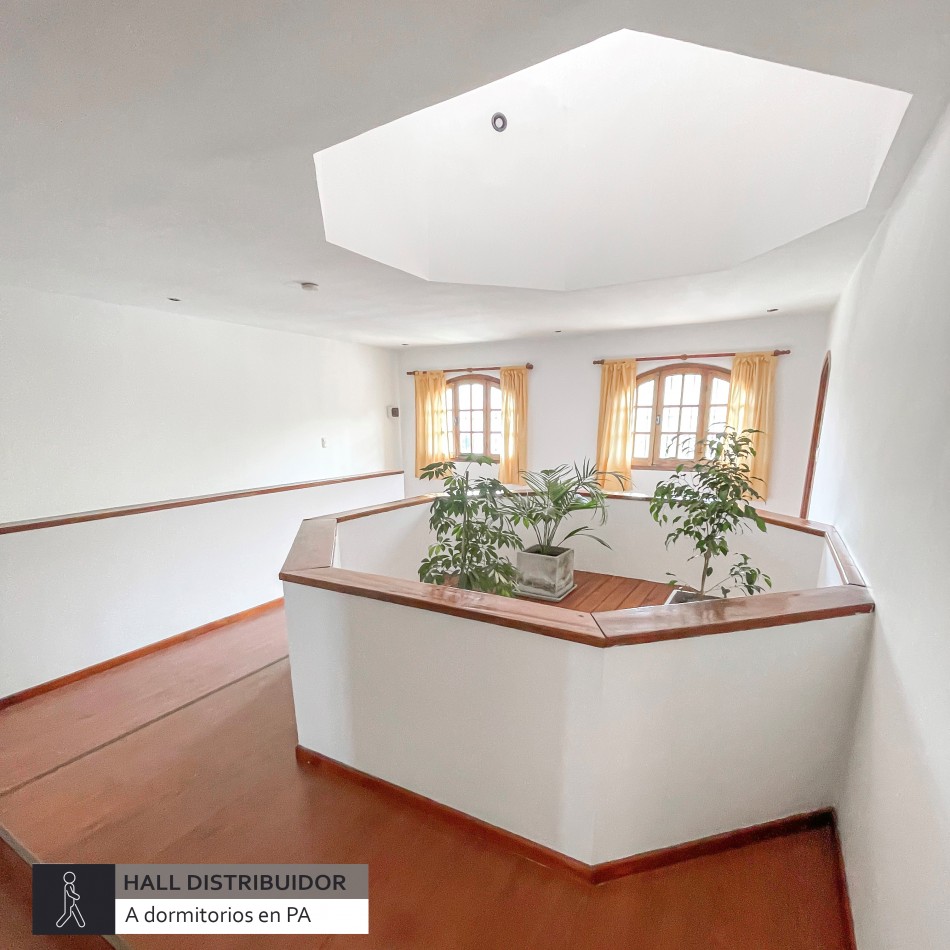CHALET DE 6 AMBIENTES CON PISCINA EN VENTA EN PARQUE LURO, MAR DEL PLATA.