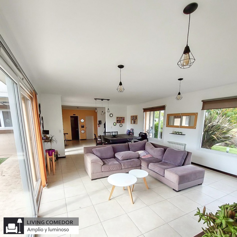 Moderna casa 5 ambientes en barrio privado Arenas del Sur. Mar del Plata