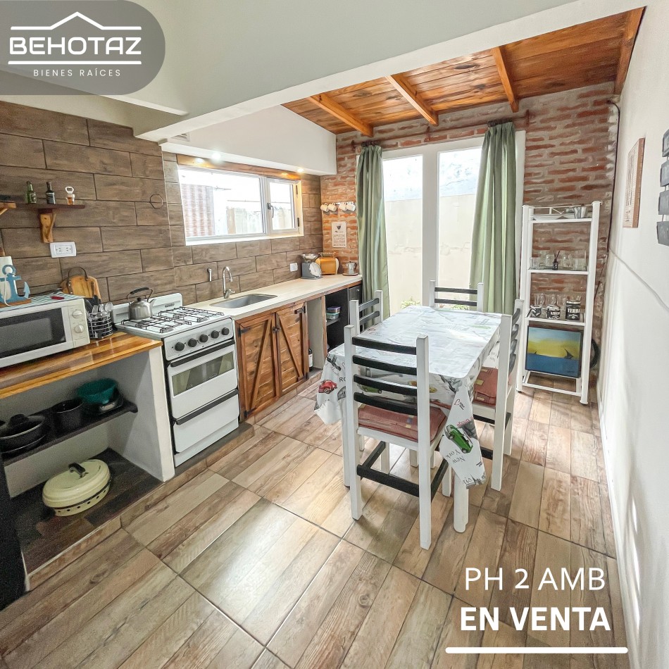 ()PH dos ambientes totalmente reciclado con patio. Mar del Plata