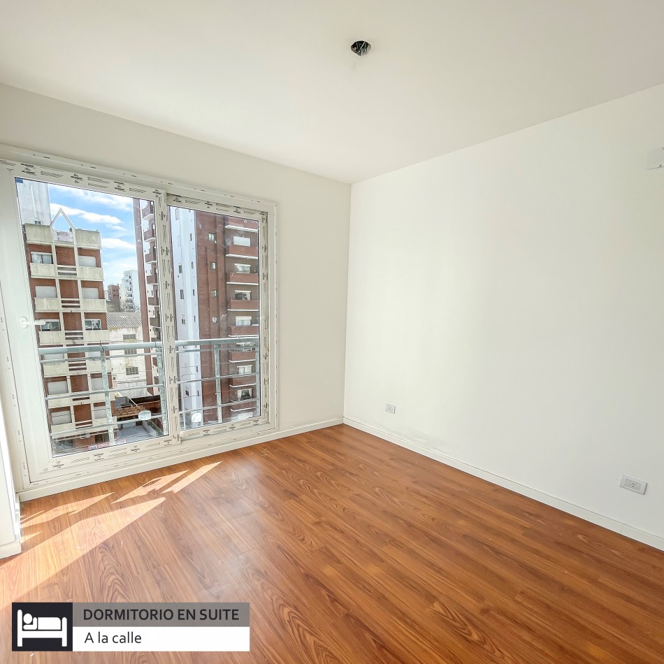 Departamento de 2 ambientes con cochera y balcon a la calle, a Estrenar!! En venta, Mar del Plata!
