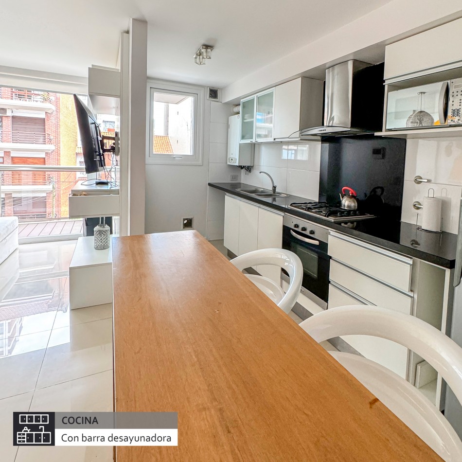 ()DEPARTAMENTO 3 AMBIENTES CON BALCON AL FRENTE A UNA CUADRA DEL MAR.