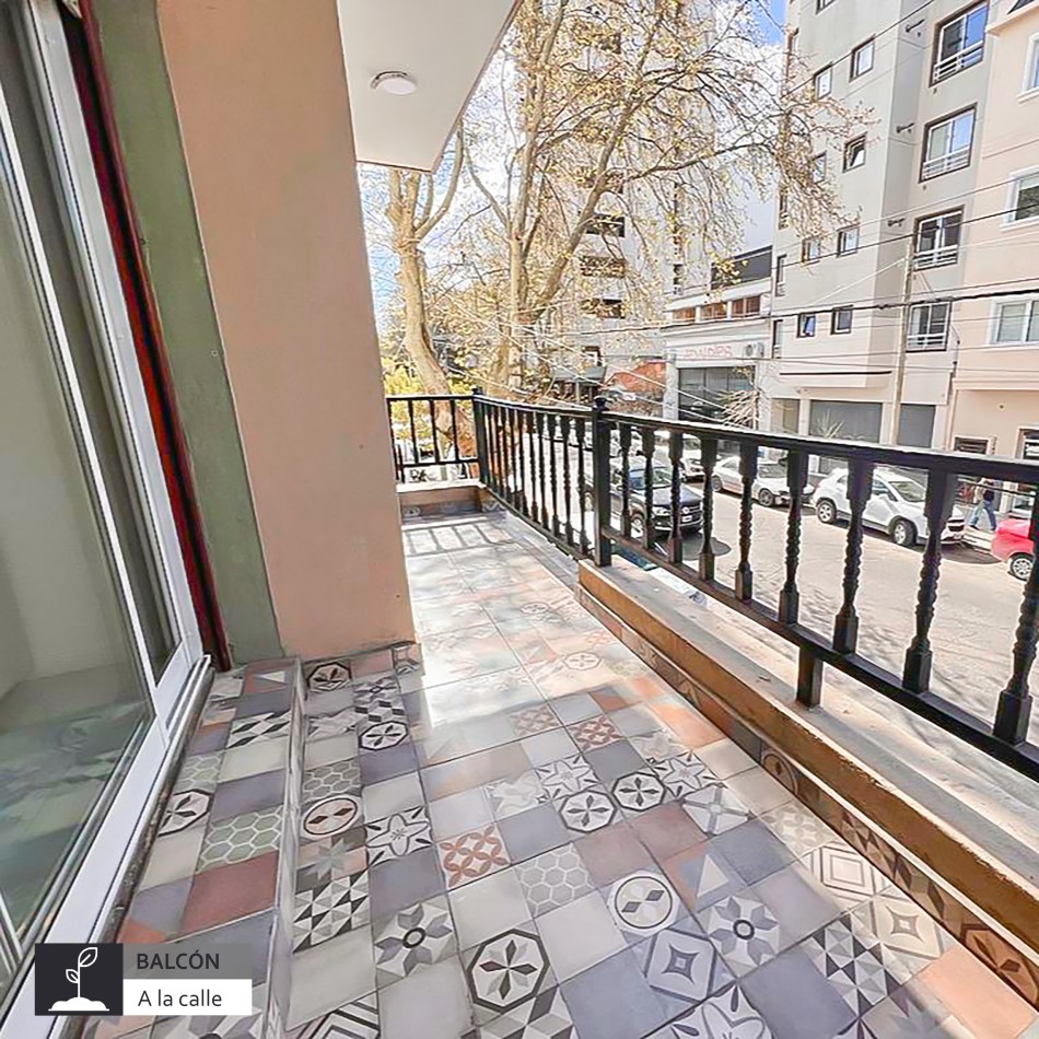 ()Departamento de 3 amb. con patio y parrilla, reciclado en su totalidad. Mar del plata.