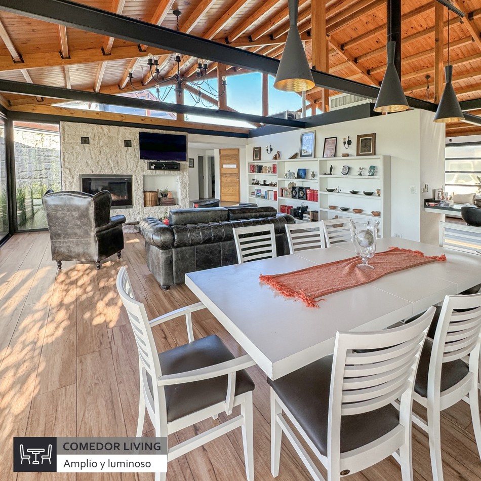 ()Moderna casa con piscina climatizada en barrio privado. Mar del Plata.