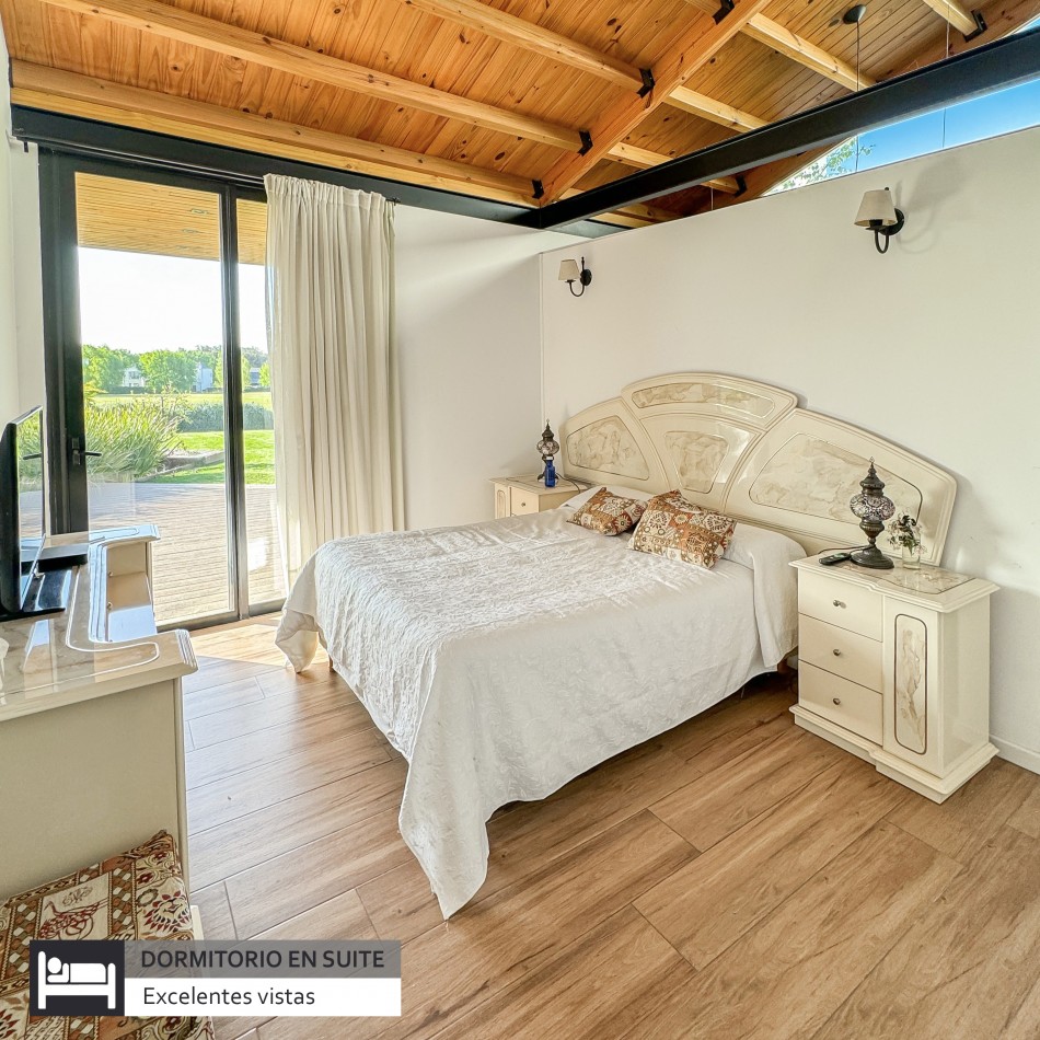 ()Moderna casa con piscina climatizada en barrio privado. Mar del Plata.
