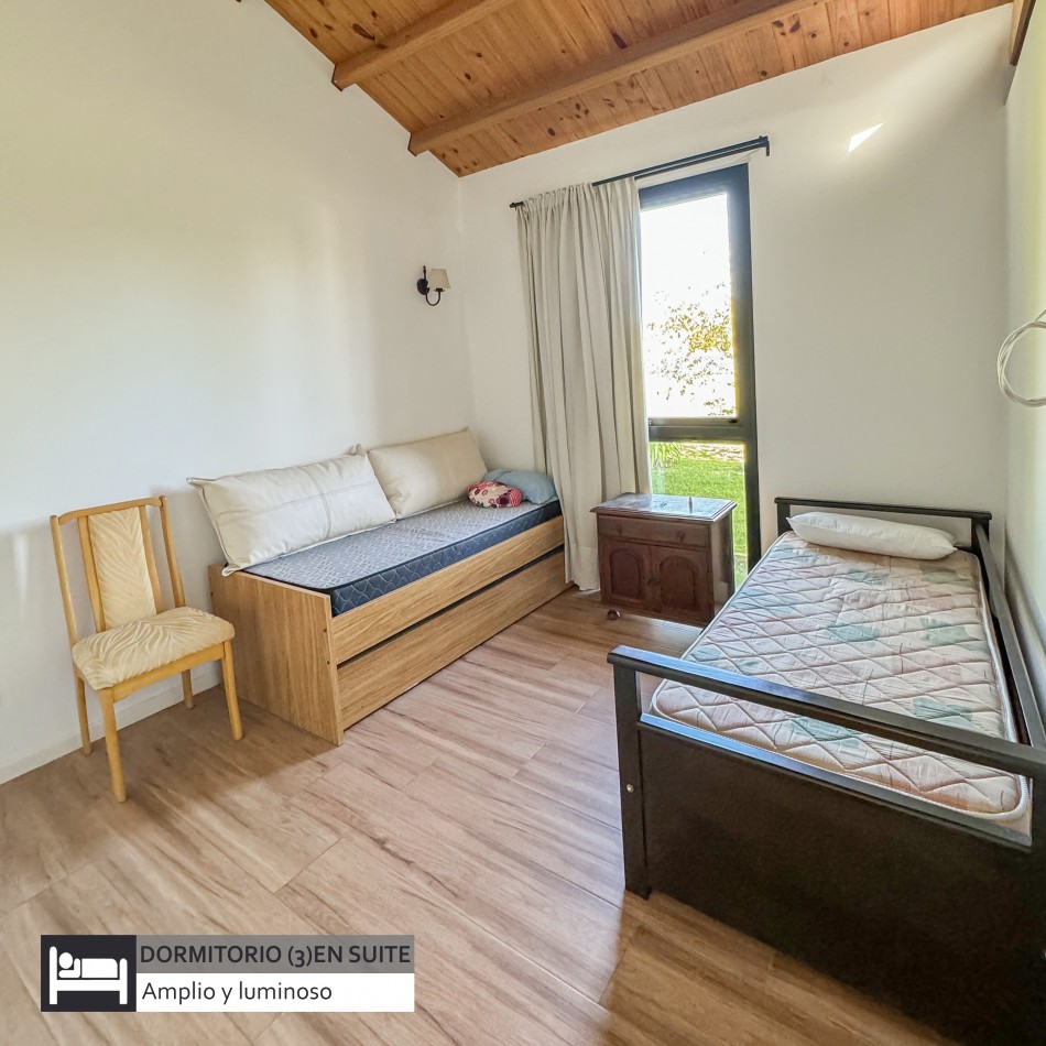 ()Moderna casa con piscina climatizada en barrio privado. Mar del Plata.