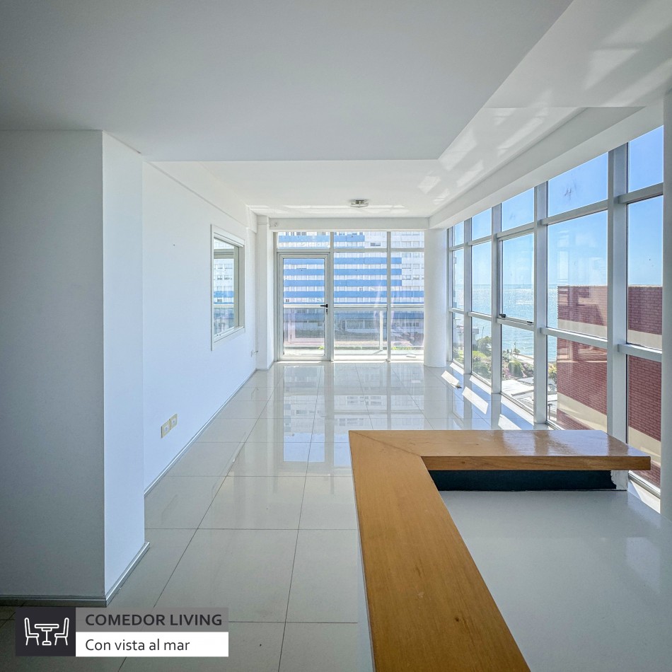 Semipiso de tres ambientes con balcon y vista al mar. Mar del Plata