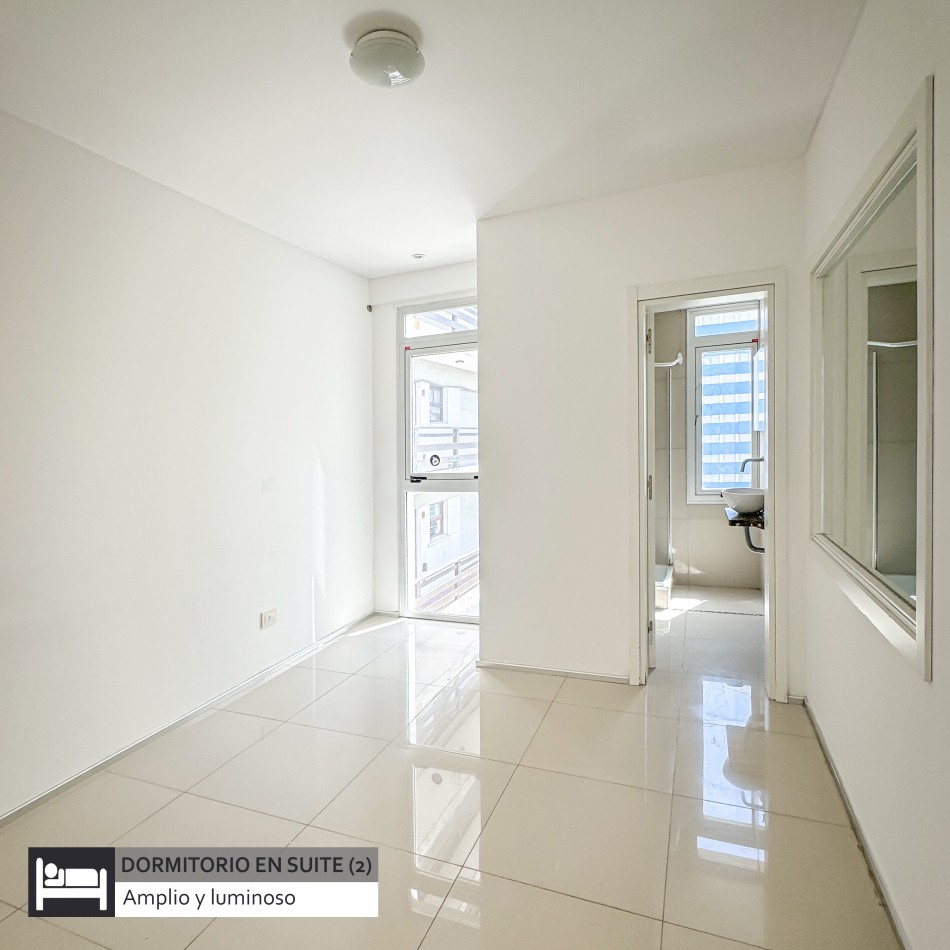 ()Semipiso en ALQUILER PERMANENTE. 3 ambientes con cochera, playa Varese, Mar del Plata
