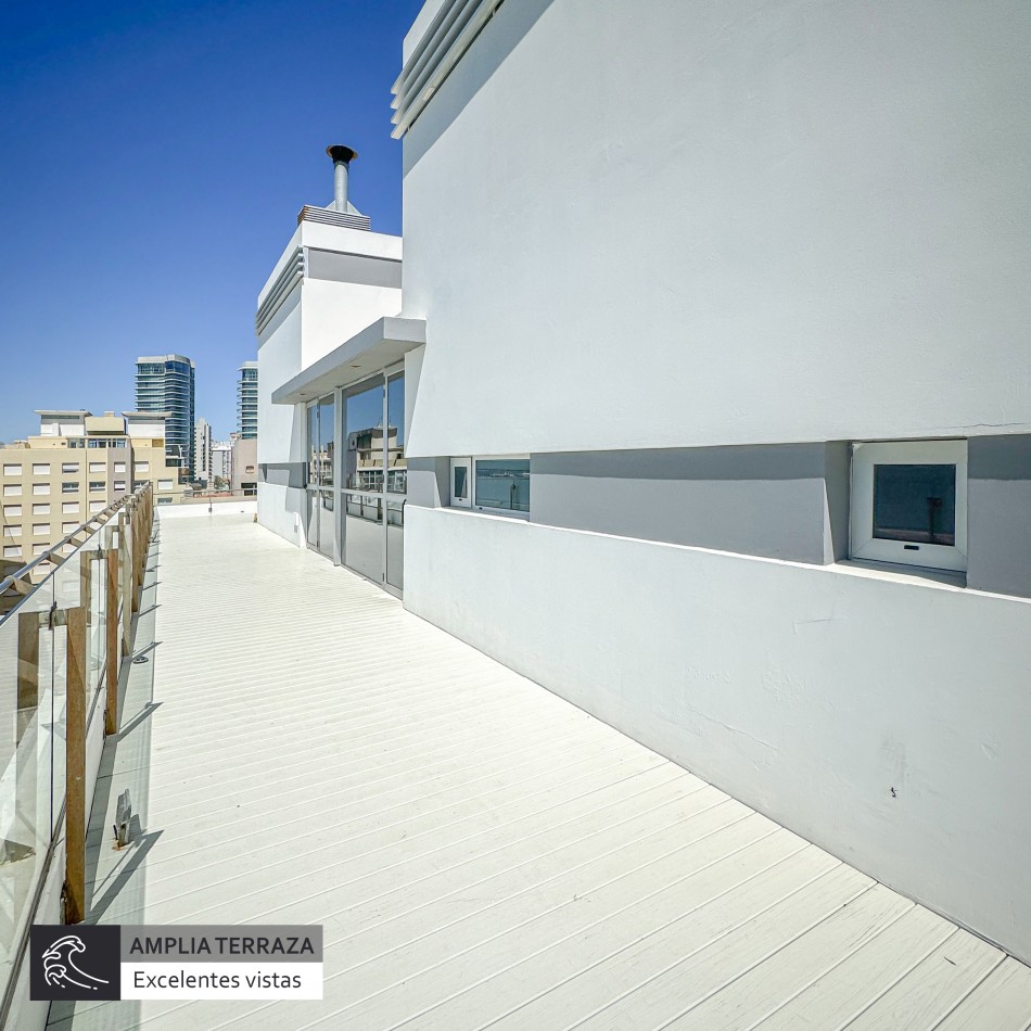 ()Semipiso en ALQUILER PERMANENTE. 3 ambientes con cochera, playa Varese, Mar del Plata