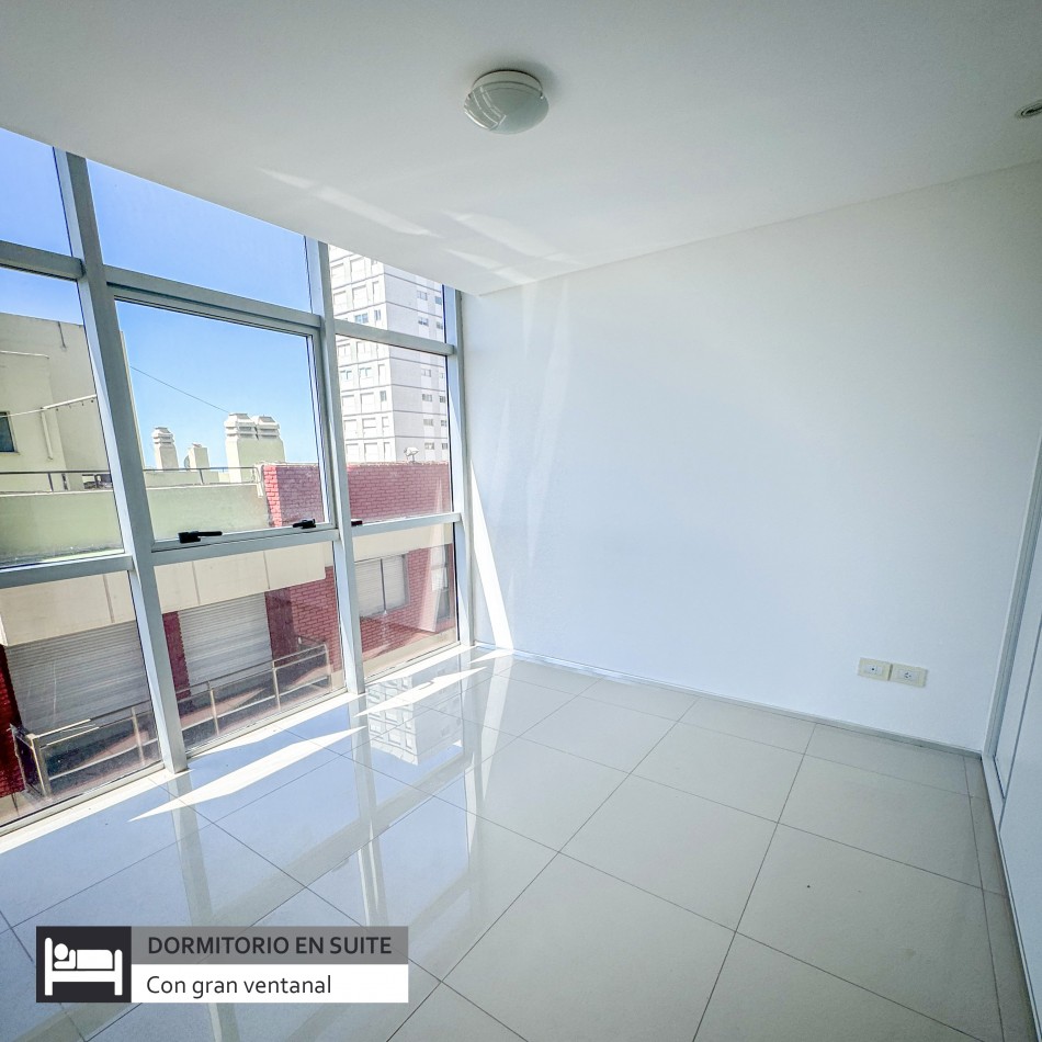 ()Semipiso en ALQUILER PERMANENTE. 3 ambientes con cochera, playa Varese, Mar del Plata