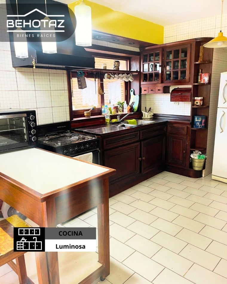 CASA EN VENTA DE 6 AMBIENTES + PILETA EN EL BARRIO SAN CARLOS, MAR DEL PLATA