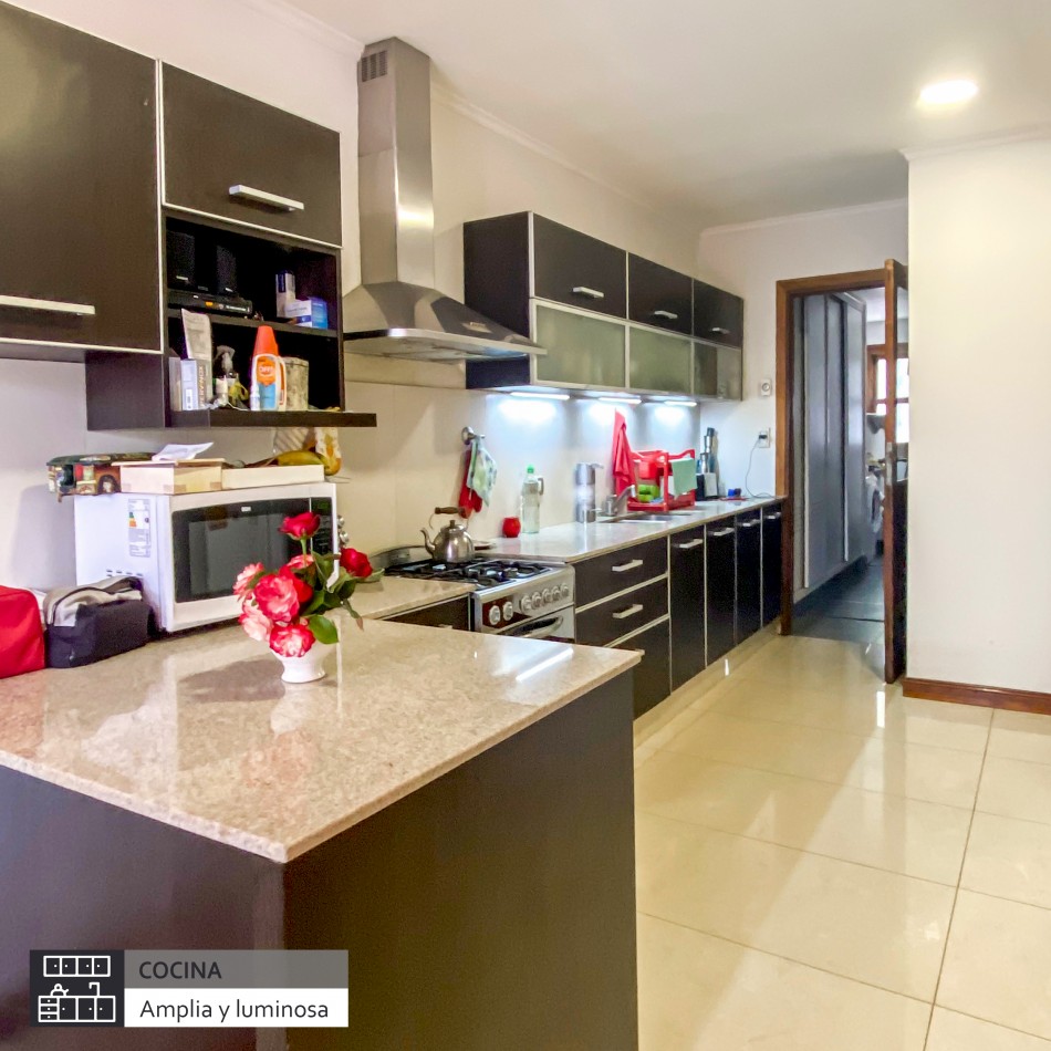 Excelente casa con parque en la mejor zona de La Perla. Mar del Plata.