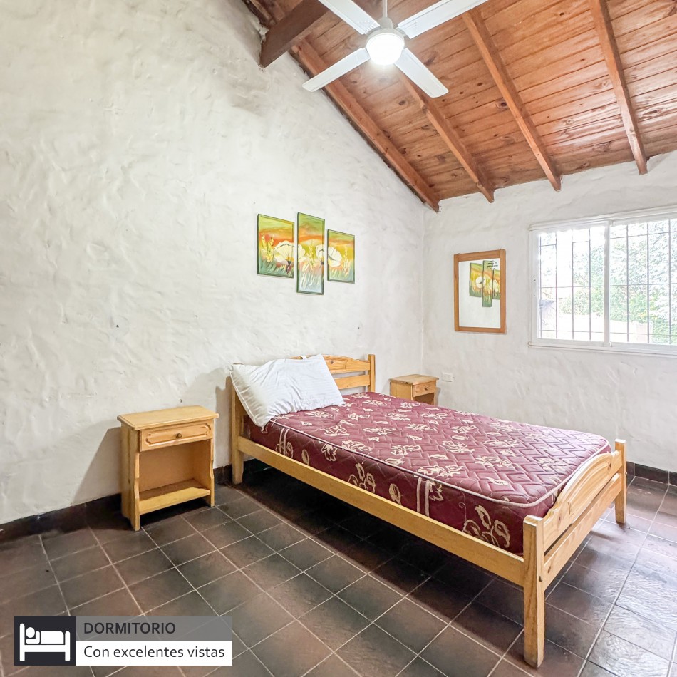CASA CON GRAN PARQUE EN LO MEJOR DE LOS ACANTILADOS A CUATRO CUADRAS DEL MAR.