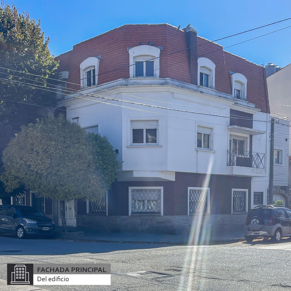 DEPARTAMENTO DE 3 AMBIENTES + ESCRITORIO Y PATIO. EN VENTA. MAR DEL PLATA