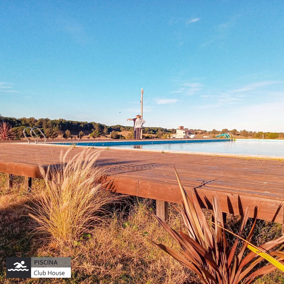 LOTE EN BARRIO PRIVADO LOMAS DEL GOLF A METROS DEL MAR EN LA CIUDAD DE QUEQUEN