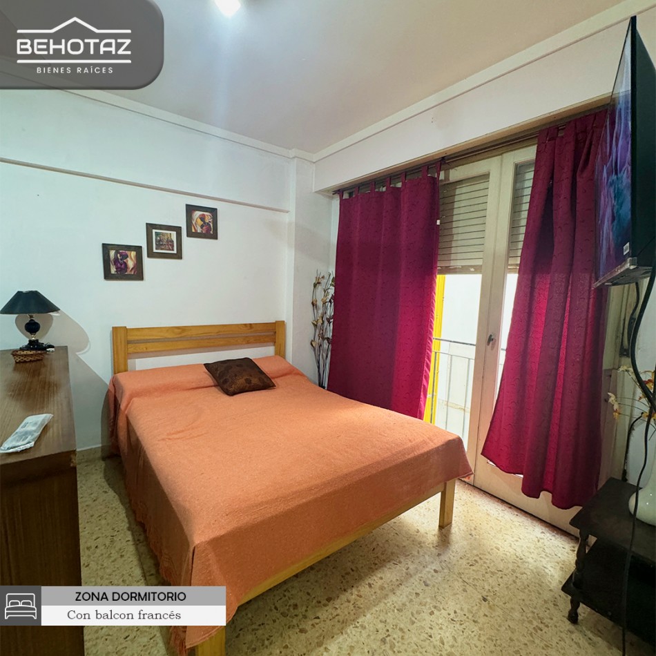 DEPARTAMENTO DE UN AMBIENTE INTERNO A UNA CUADRA DEL MAR.