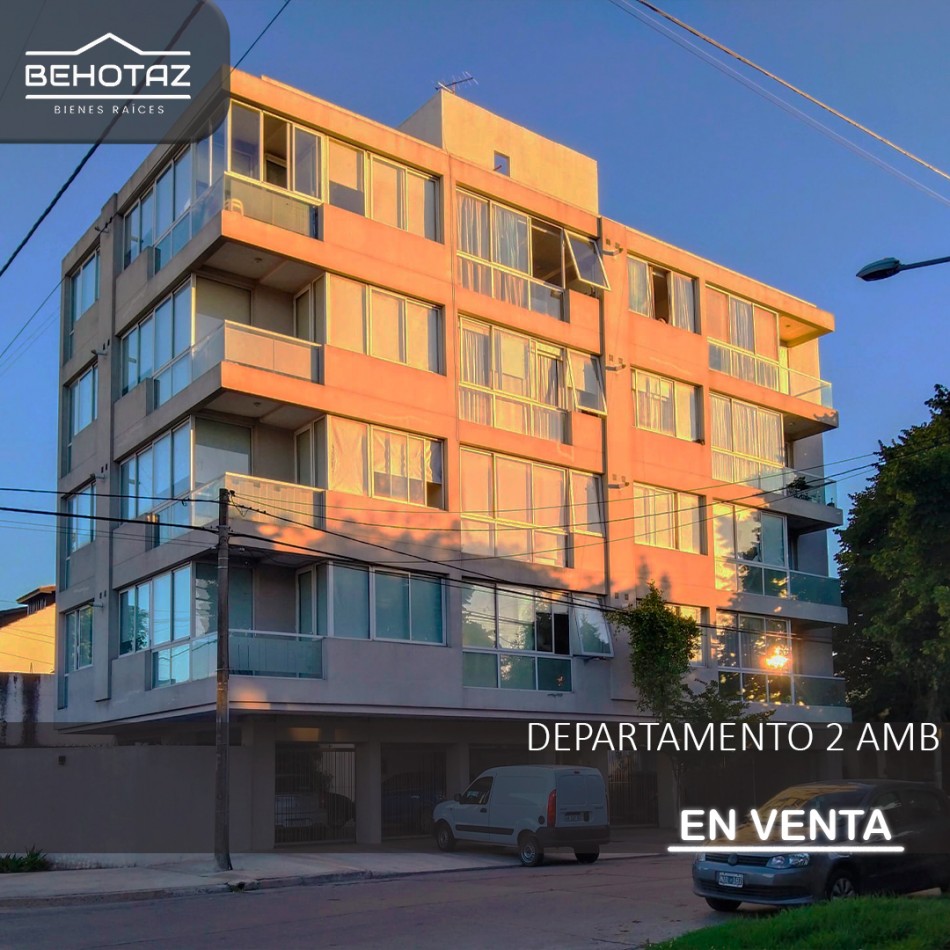 MODERNO DEPARTAMENTO DE DOS AMBIENTES CON COCHERA. MAR DEL PLATA