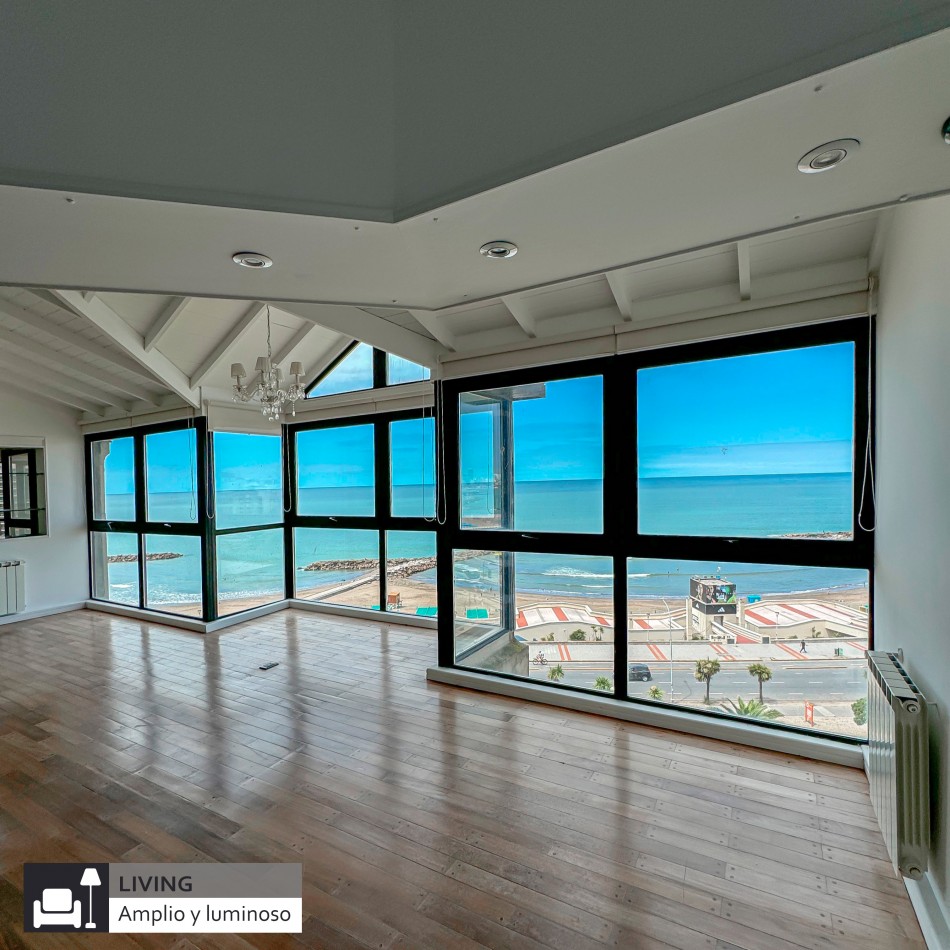 Excelente departamento en duplex de 5 ambientes con vista plena al mar. La Perla. Mar del Plata
