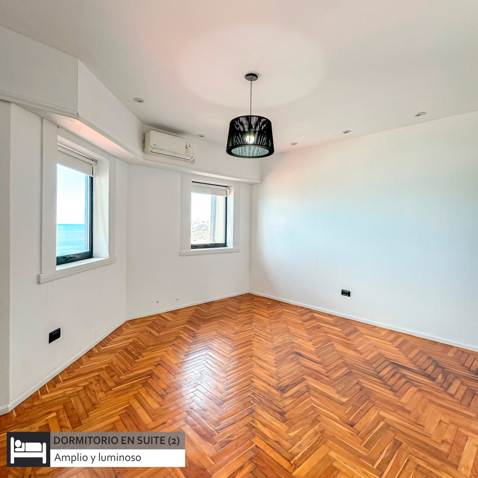 Excelente departamento en duplex de 5 ambientes con vista plena al mar. La Perla. Mar del Plata