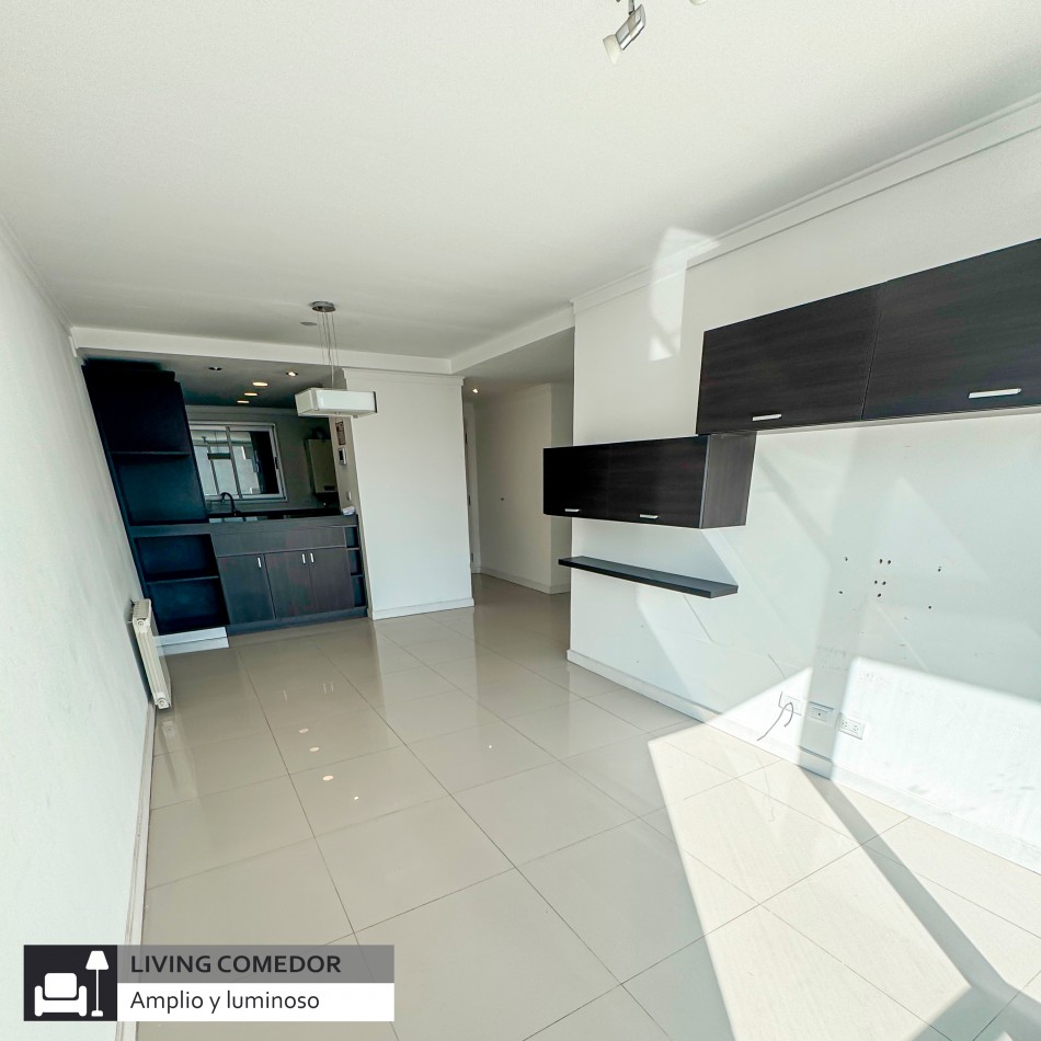 DEPARTAMENTO DE 4 AMBIENTES CON COCHERA A LA VENTA, EN CHAUVIN, MAR DEL PLATA