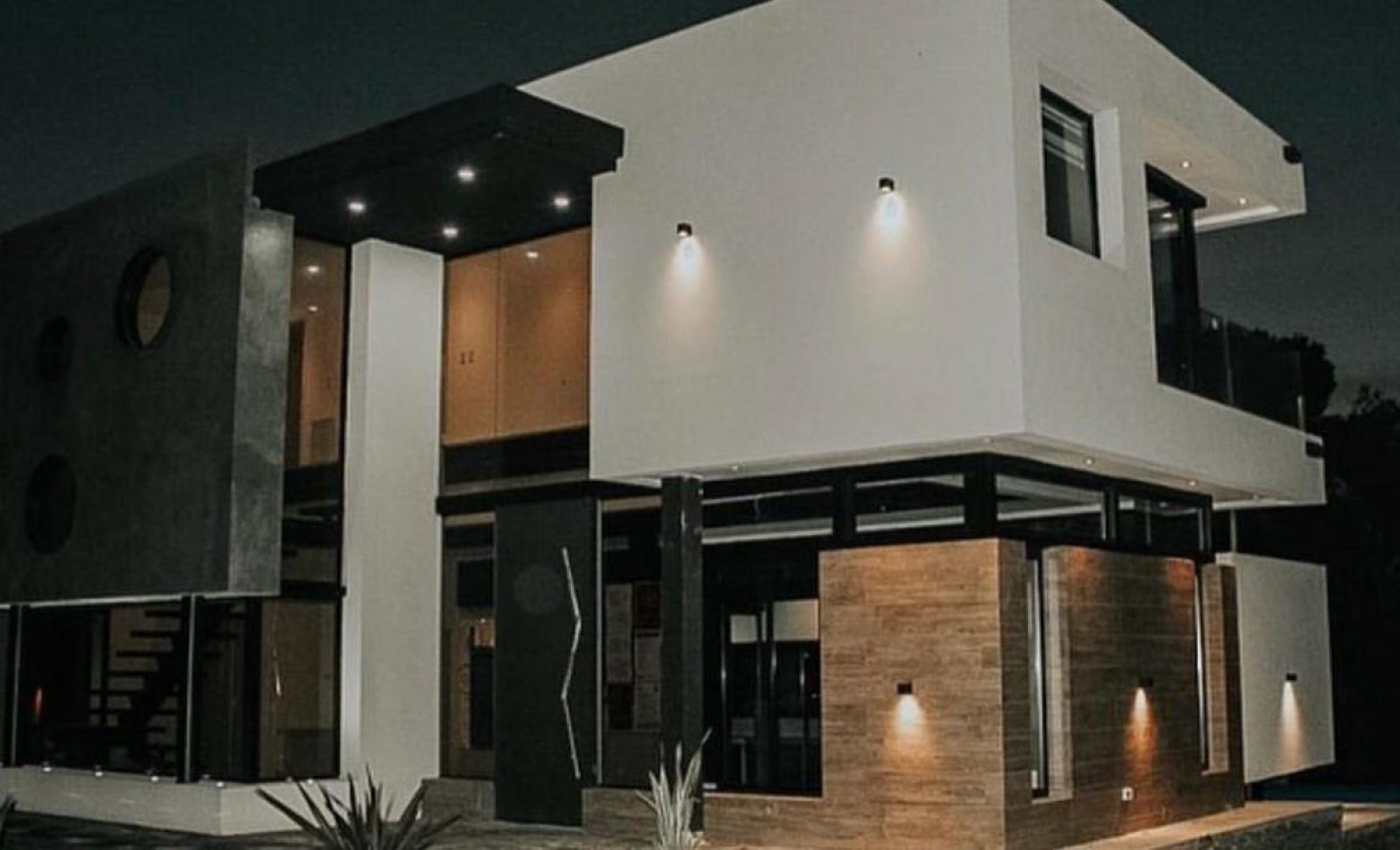 MODERNA CASA CON PISCINA EN ALQUILER 24 MESES BARRIO PRIVADO ARENAS DEL SUR MAR DEL PLATA