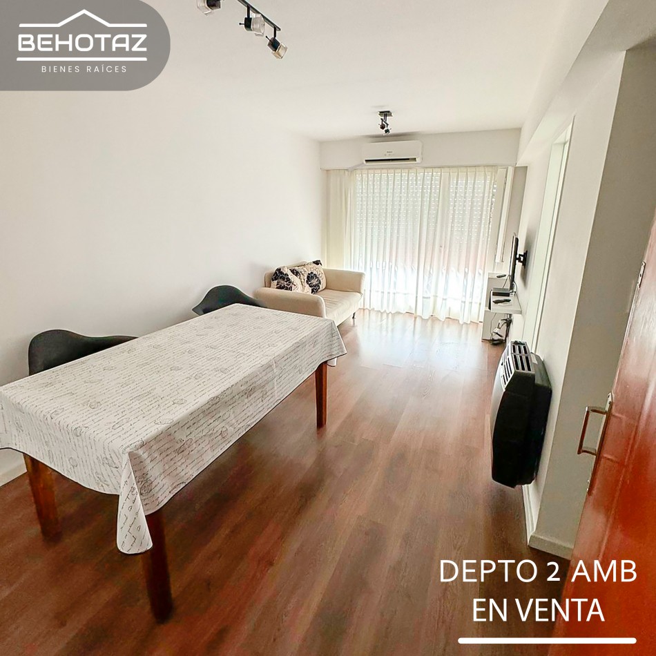 DEPARTAMENTO DOS AMBIENTES EN EL CORAZON DE LA PERLA A METROS DEL MAR.
